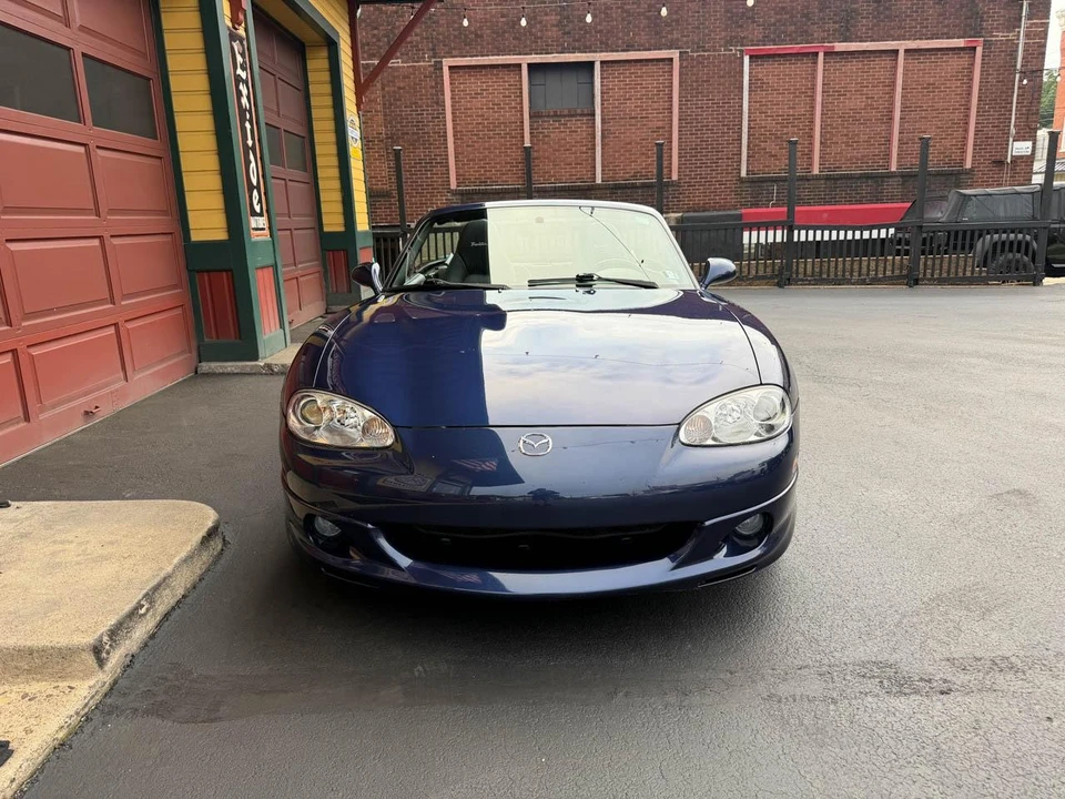 2002 Mazda NB MX-5 Miata - Image 16 of 31
