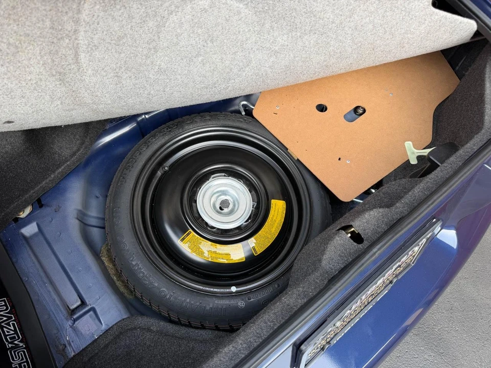 2002 Mazda NB MX-5 Miata - Image 30 of 31