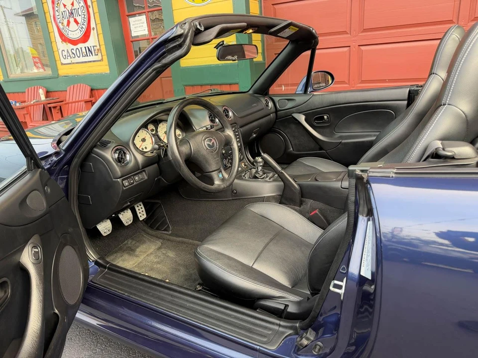 2002 Mazda NB MX-5 Miata - Image 19 of 31