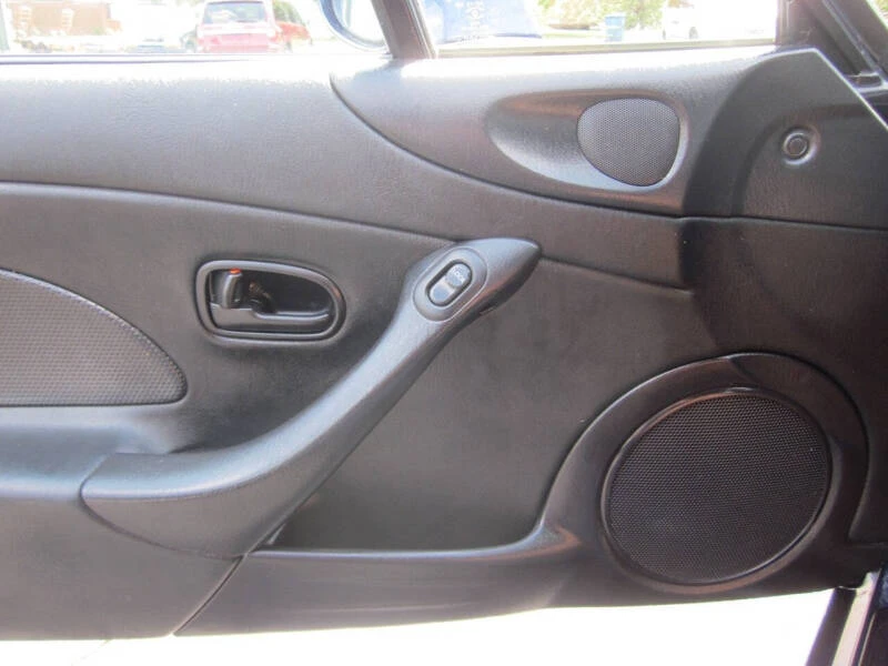 2002 Mazda NB MX-5 Miata - Image 16 of 21