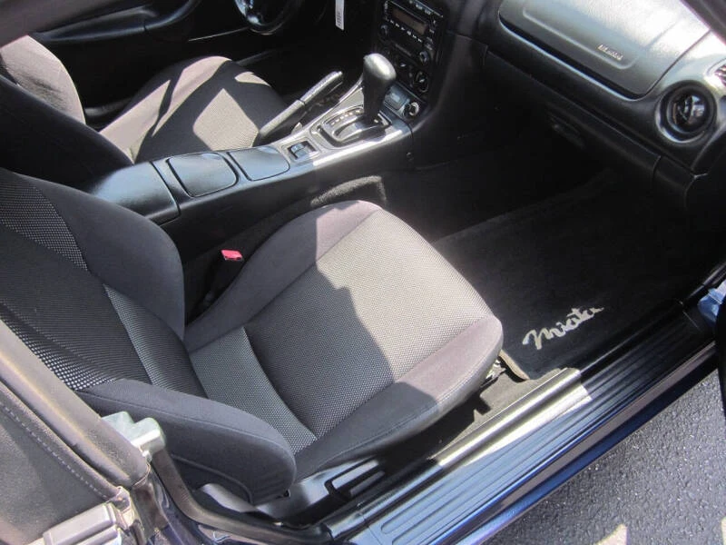 2002 Mazda NB MX-5 Miata - Image 18 of 21