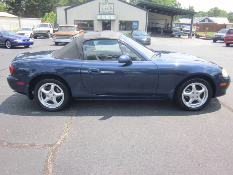 2002 Mazda NB MX-5 Miata - Image 5 of 21
