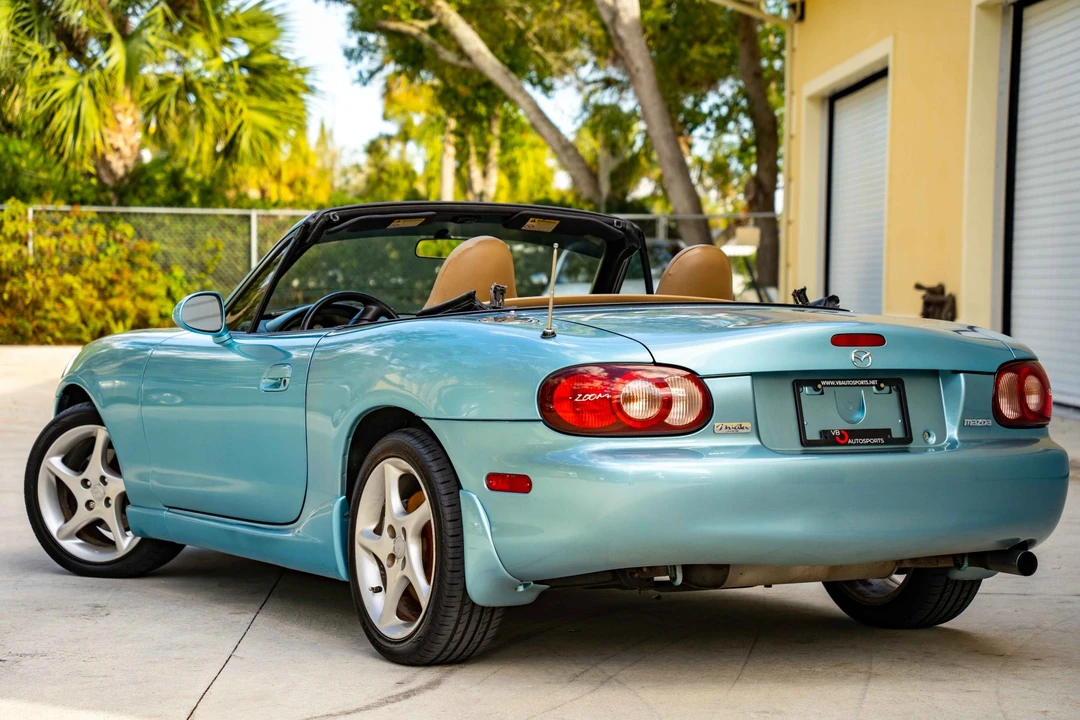 2002 Mazda NB MX-5 Miata - Image 19 of 31