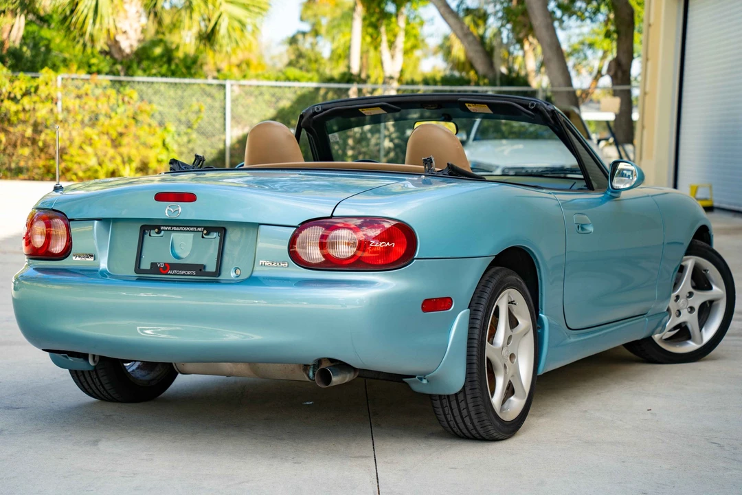 2002 Mazda NB MX-5 Miata - Image 17 of 31