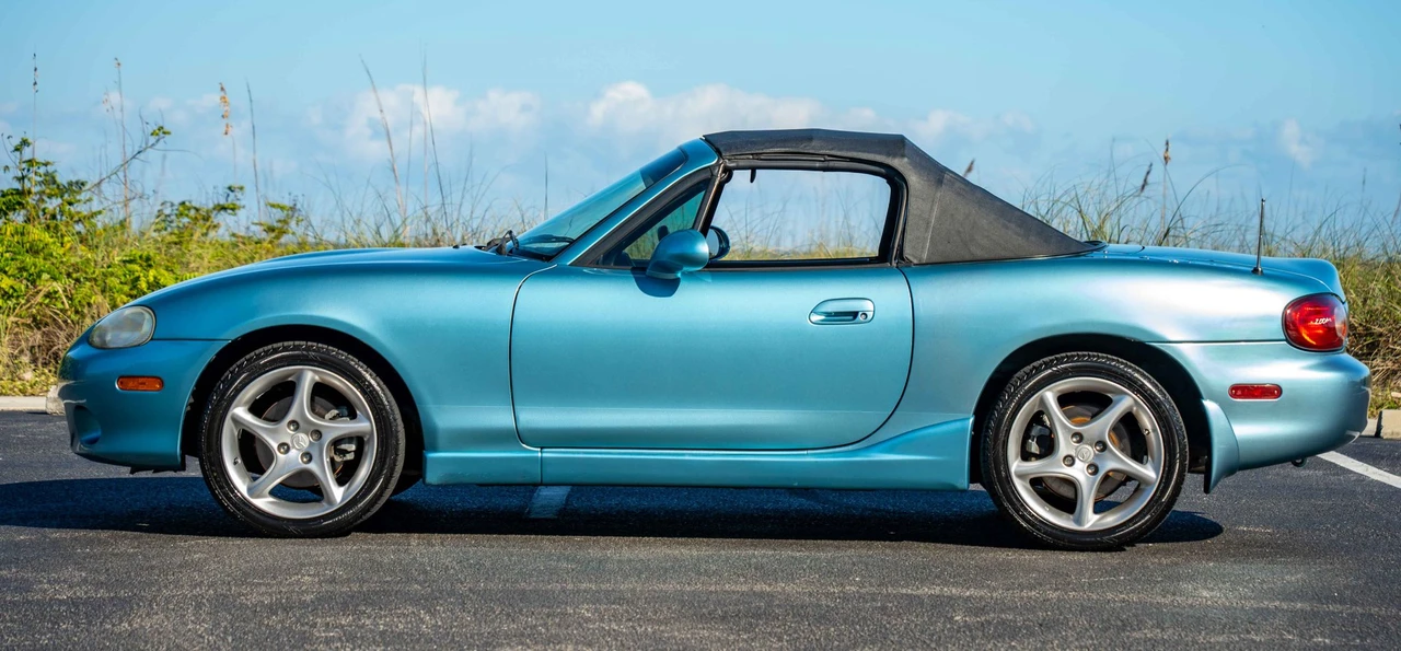 2002 Mazda NB MX-5 Miata - Image 23 of 31