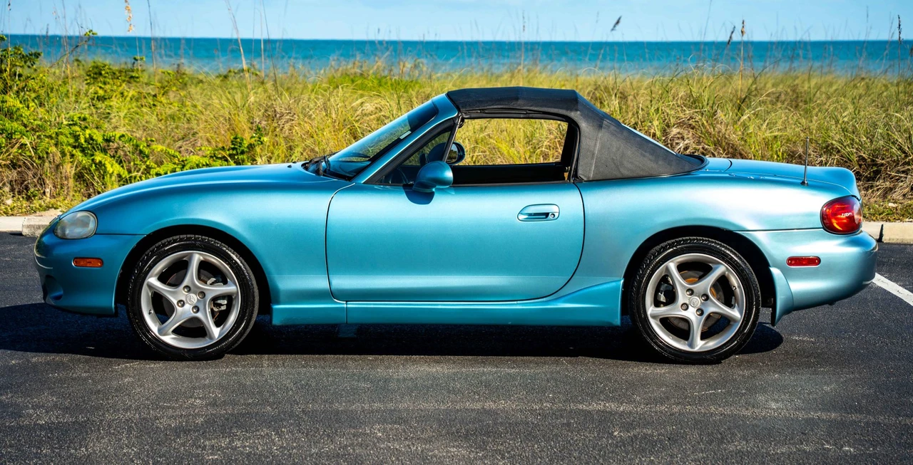2002 Mazda NB MX-5 Miata - Image 22 of 31