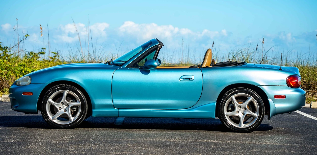 2002 Mazda NB MX-5 Miata - Image 21 of 31