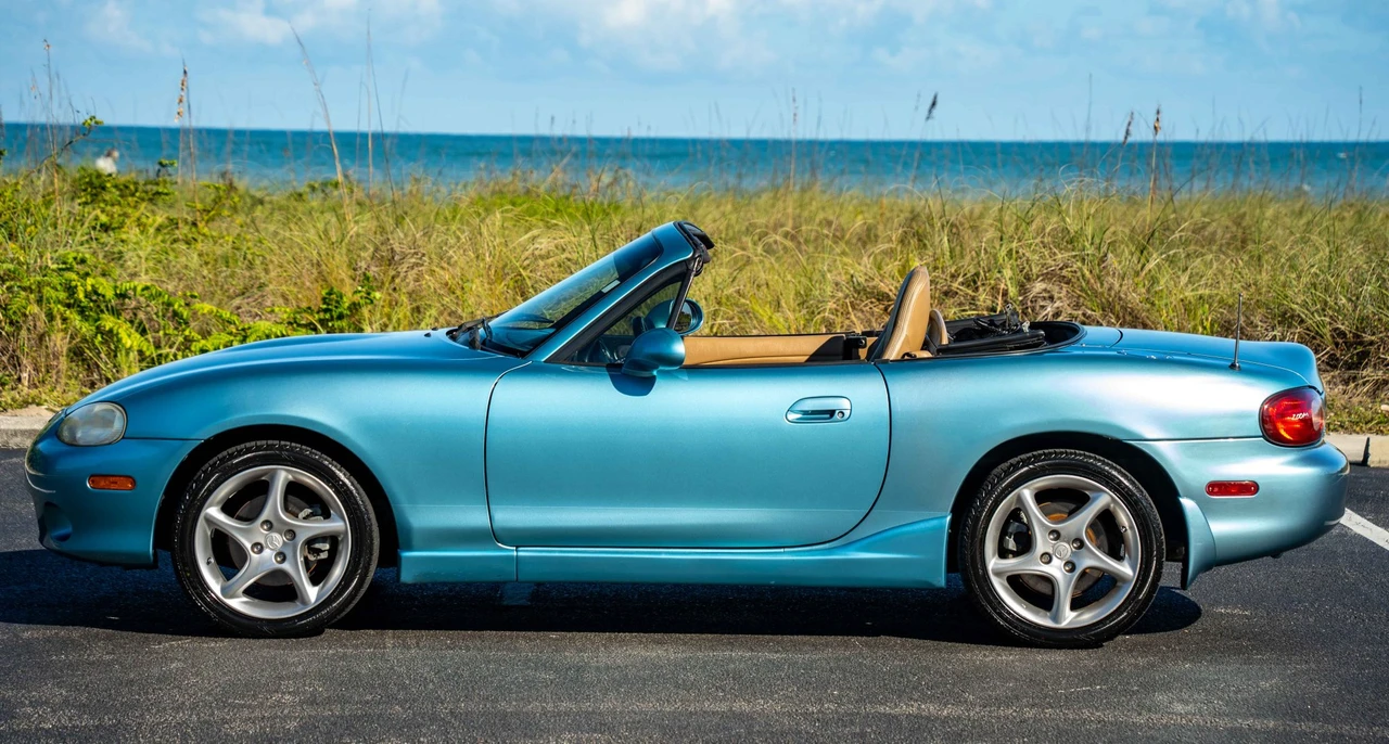2002 Mazda NB MX-5 Miata - Image 20 of 31