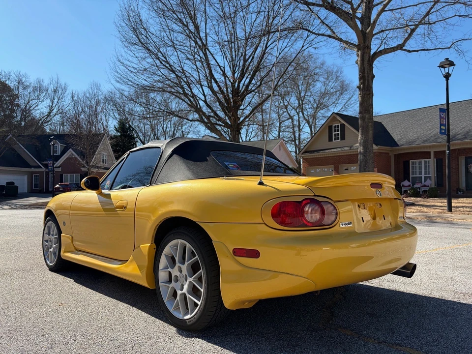 2002 Mazda NB MX-5 Miata - Image 4 of 16