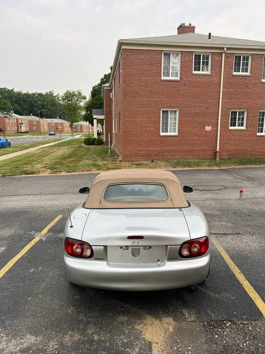 2002 Mazda NB MX-5 Miata - Image 3 of 10