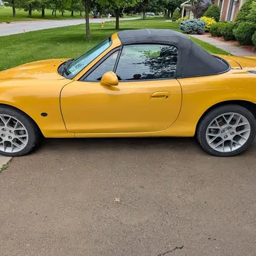 2002 Mazda MX-5 Miata