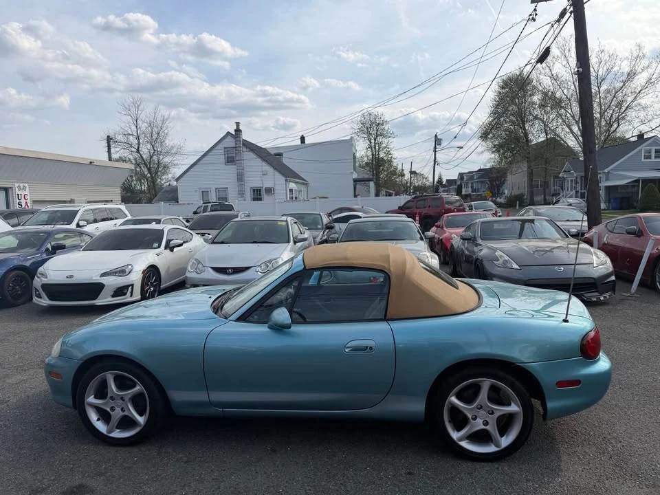 2002 Mazda NB MX-5 Miata - Image 4 of 15