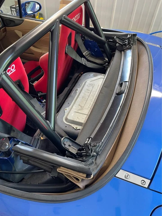 2002 Mazda NB MX-5 Miata - Image 5 of 20