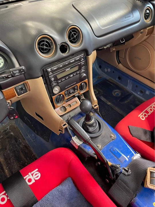 2002 Mazda NB MX-5 Miata - Image 8 of 20