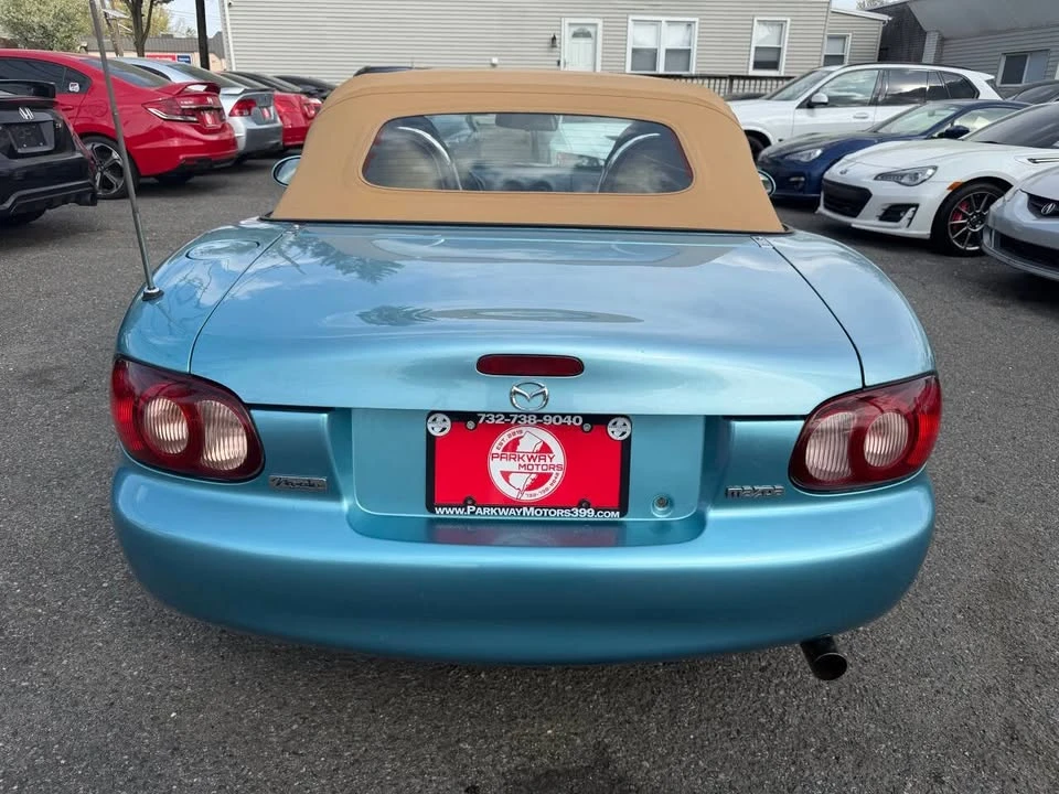 2002 Mazda NB MX-5 Miata - Image 6 of 15