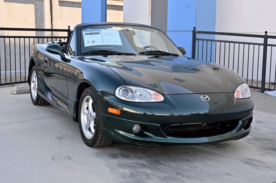 2002 Mazda NB MX-5 Miata - Image 15 of 20