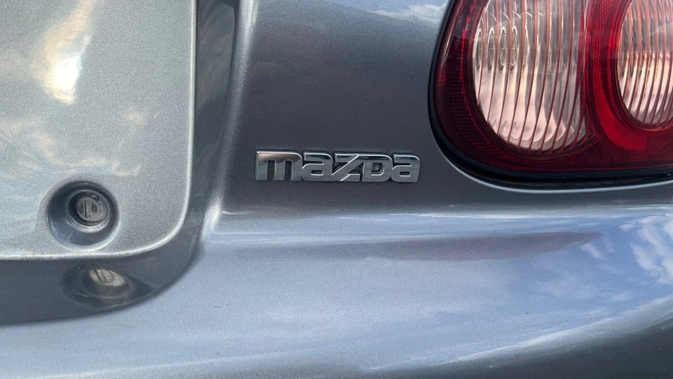 2002 Mazda NB MX-5 Miata - Image 13 of 20