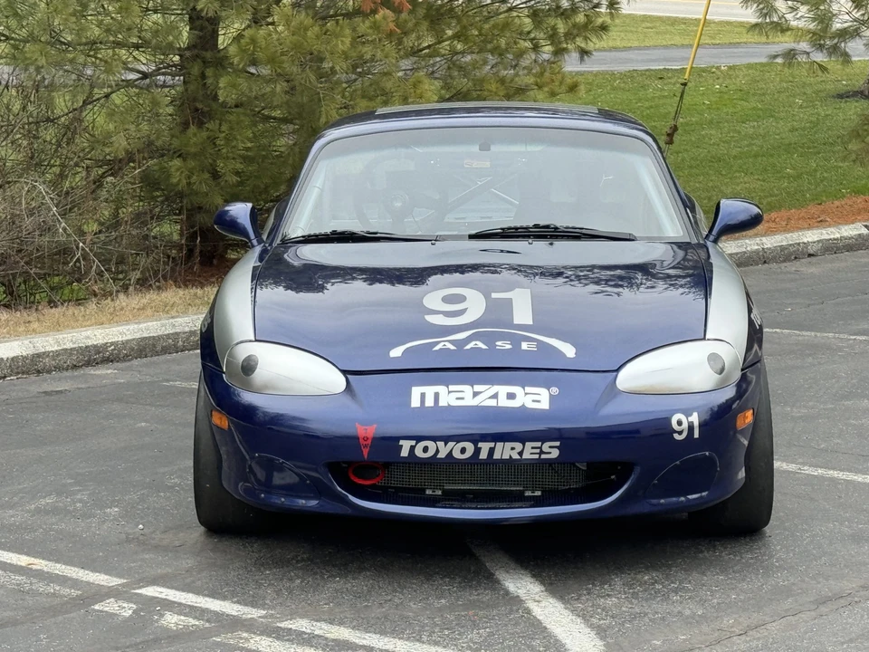 2002 Mazda NB MX-5 Miata - Image 8 of 31