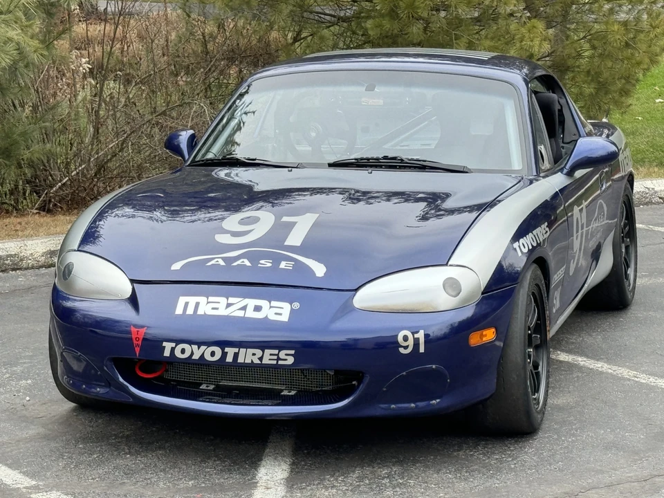 2002 Mazda NB MX-5 Miata - Image 6 of 31