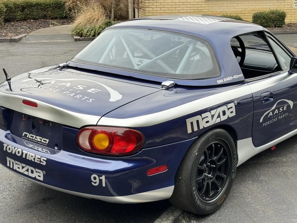 2002 Mazda NB MX-5 Miata - Image 30 of 31
