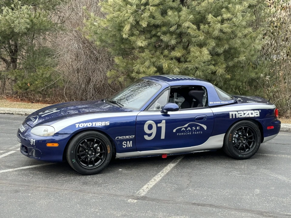 2002 Mazda NB MX-5 Miata - Image 24 of 31