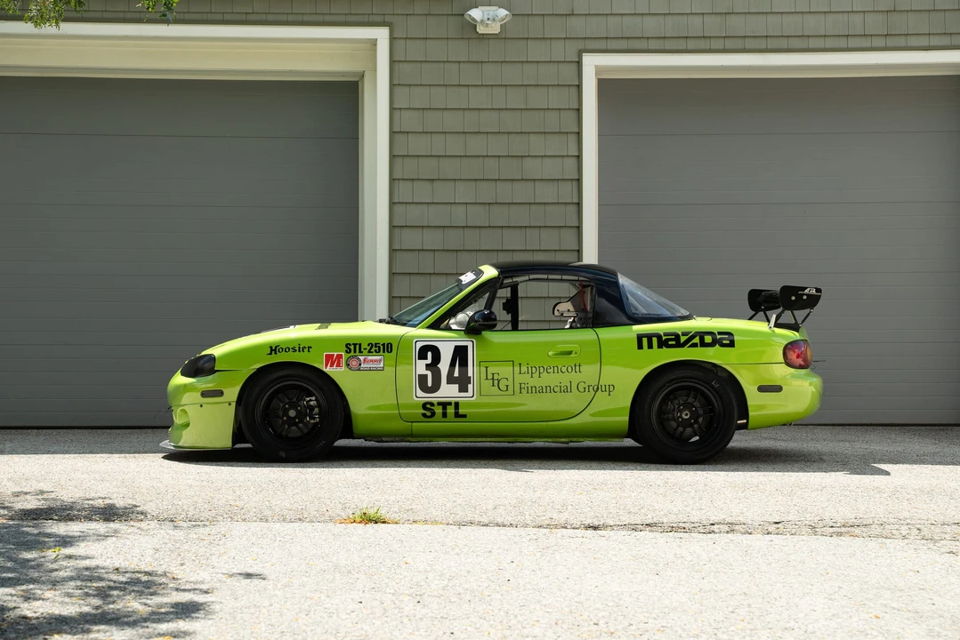 2002 Mazda NB MX-5 Miata - Image 6 of 31
