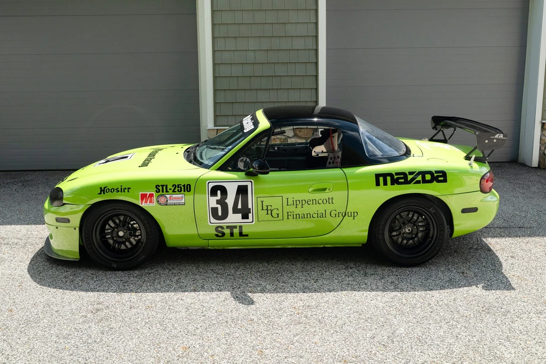 2002 Mazda NB MX-5 Miata - Image 14 of 31