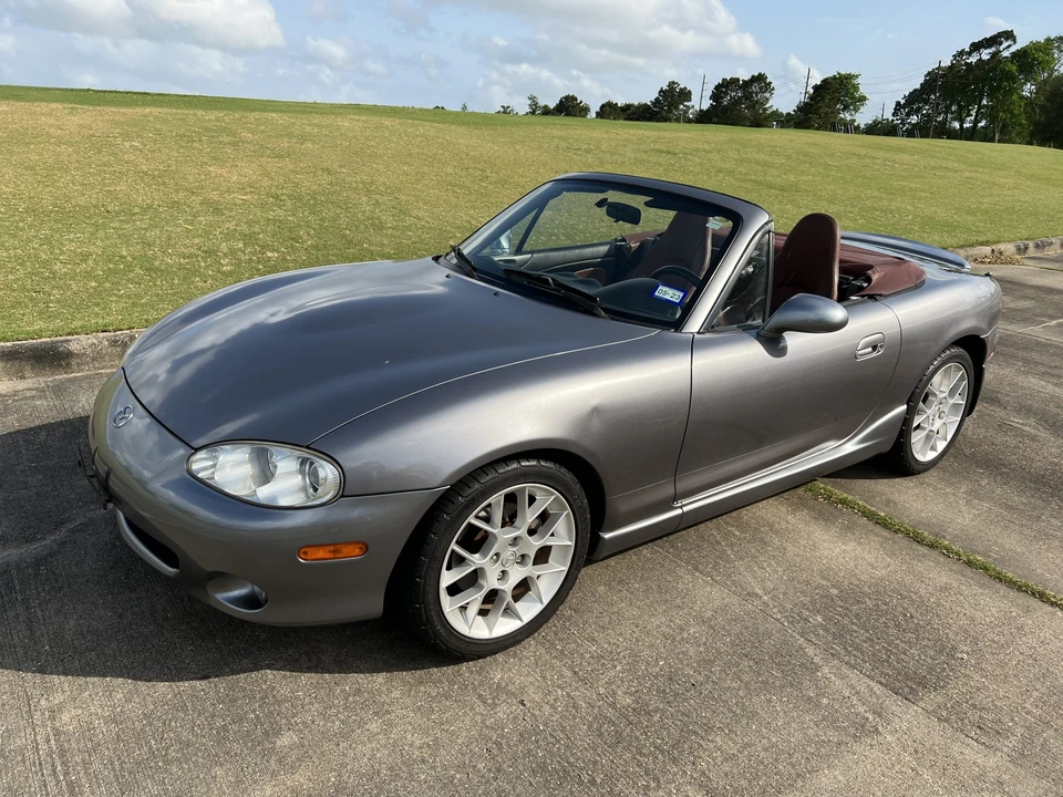 2002 Mazda NB MX-5 Miata - Image 2 of 31