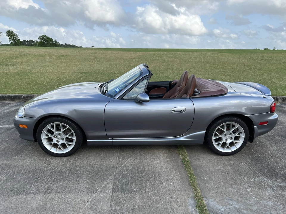 2002 Mazda NB MX-5 Miata - Image 5 of 31