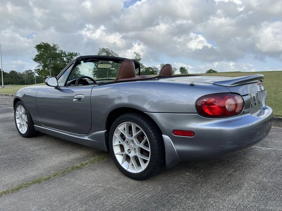 2002 Mazda NB MX-5 Miata - Image 8 of 31