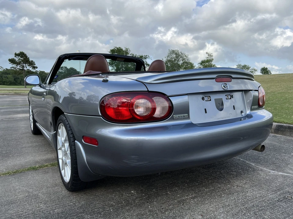 2002 Mazda NB MX-5 Miata - Image 9 of 31
