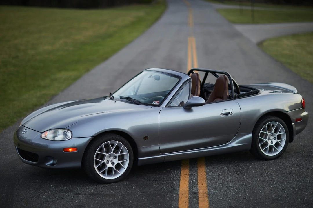 2002 Mazda NB MX-5 Miata - Image 5 of 31