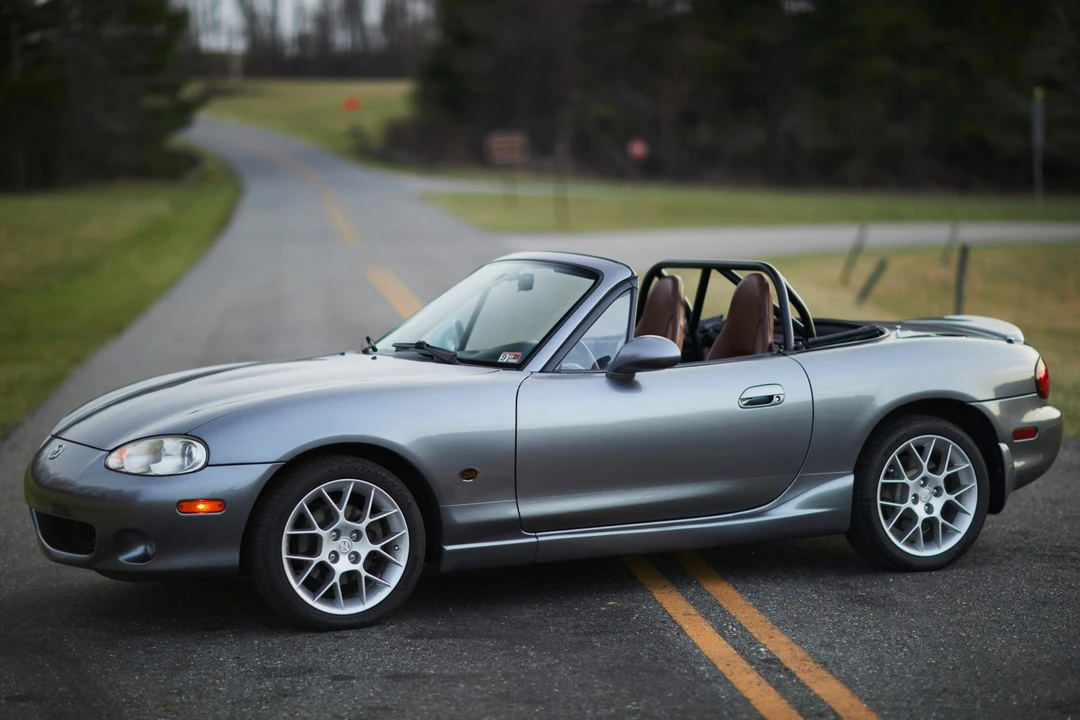 2002 Mazda NB MX-5 Miata - Image 3 of 31