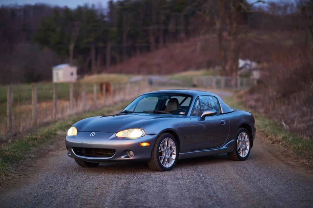 2002 Mazda NB MX-5 Miata - Image 23 of 31