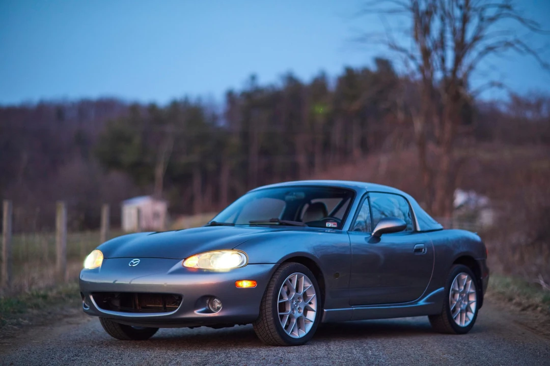 2002 Mazda NB MX-5 Miata - Image 18 of 31
