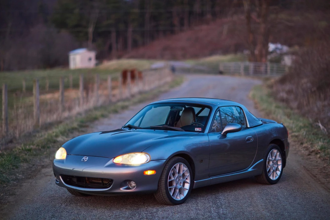 2002 Mazda NB MX-5 Miata - Image 19 of 31
