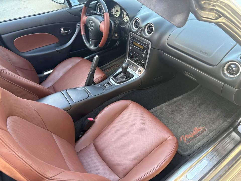 2002 Mazda NB MX-5 Miata - Image 17 of 21