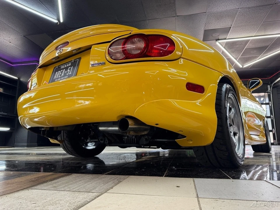 2002 Mazda NB MX-5 Miata - Image 4 of 12