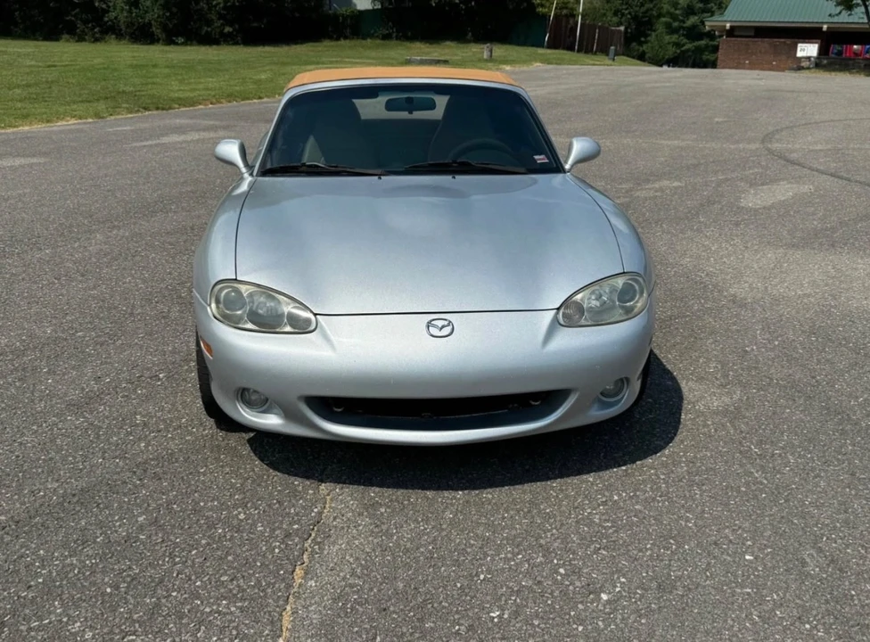 2002 Mazda NB MX-5 Miata - Image 2 of 7