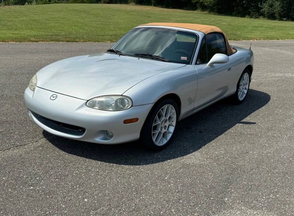 2002 Mazda NB MX-5 Miata - Image 3 of 7