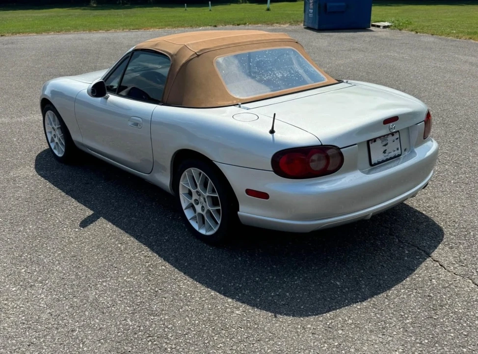 2002 Mazda NB MX-5 Miata - Image 4 of 7