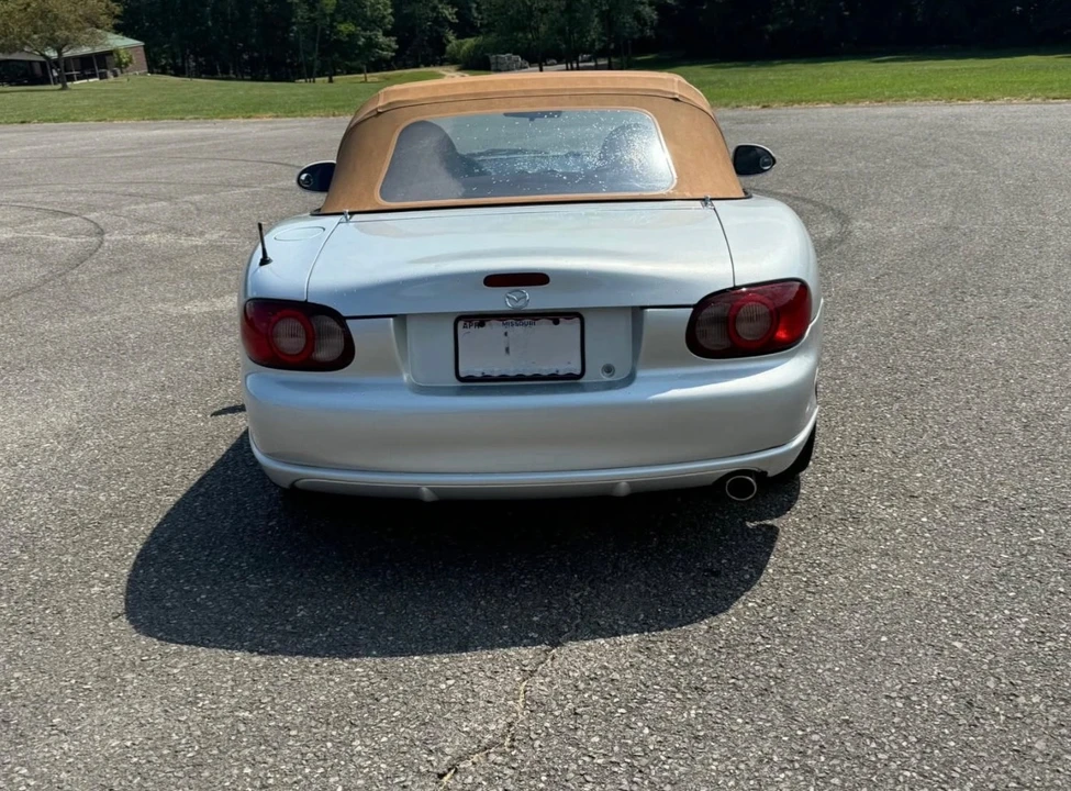 2002 Mazda NB MX-5 Miata - Image 5 of 7