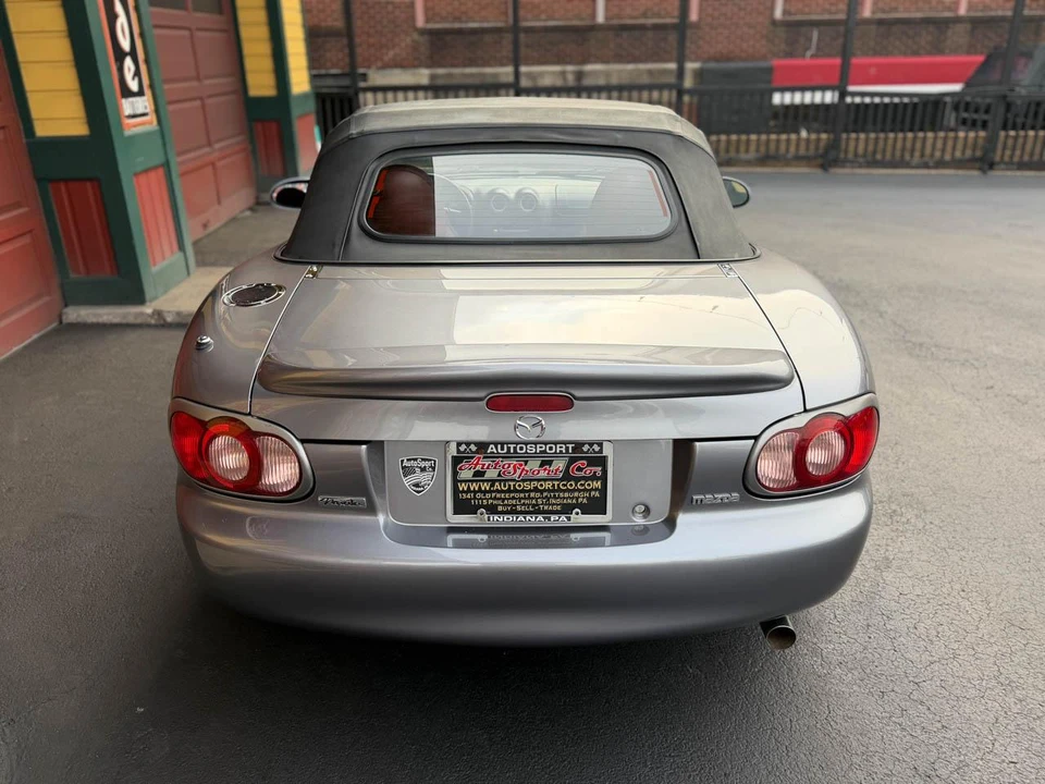 2002 Mazda NB MX-5 Miata - Image 7 of 31
