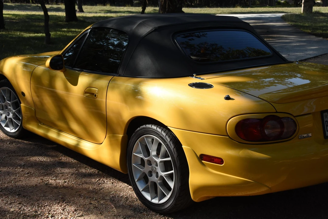 2002 Mazda NB MX-5 Miata - Image 25 of 31