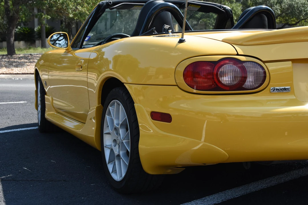 2002 Mazda NB MX-5 Miata - Image 23 of 31