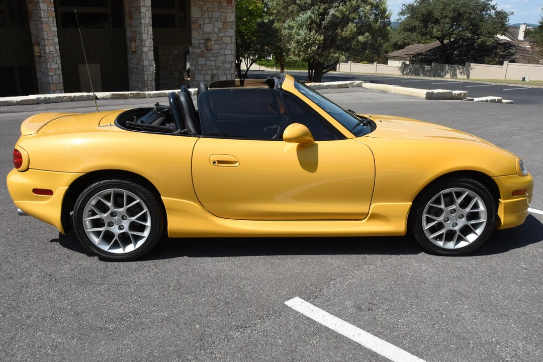 2002 Mazda NB MX-5 Miata - Image 15 of 31