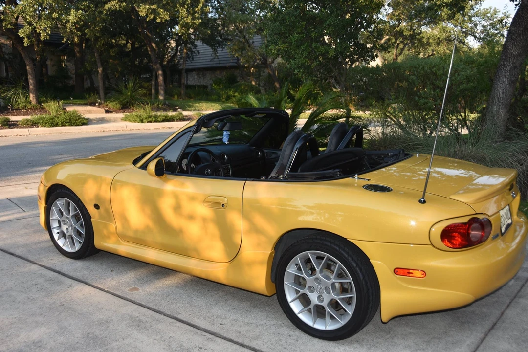 2002 Mazda NB MX-5 Miata - Image 26 of 31