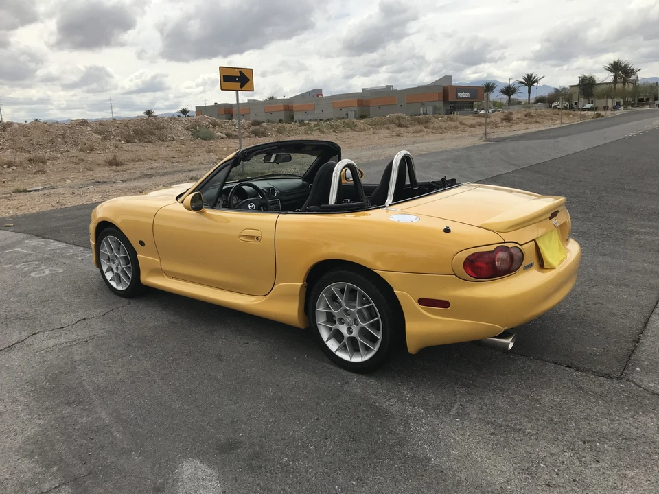 2002 Mazda NB MX-5 Miata - Image 23 of 31