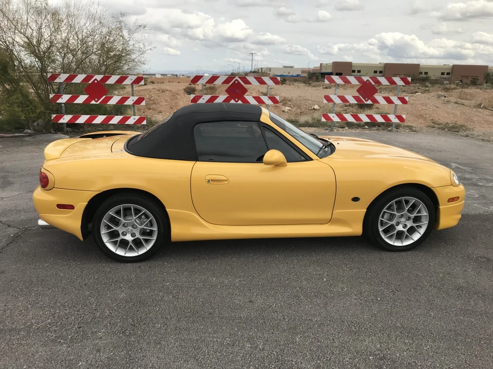 2002 Mazda NB MX-5 Miata - Image 12 of 31