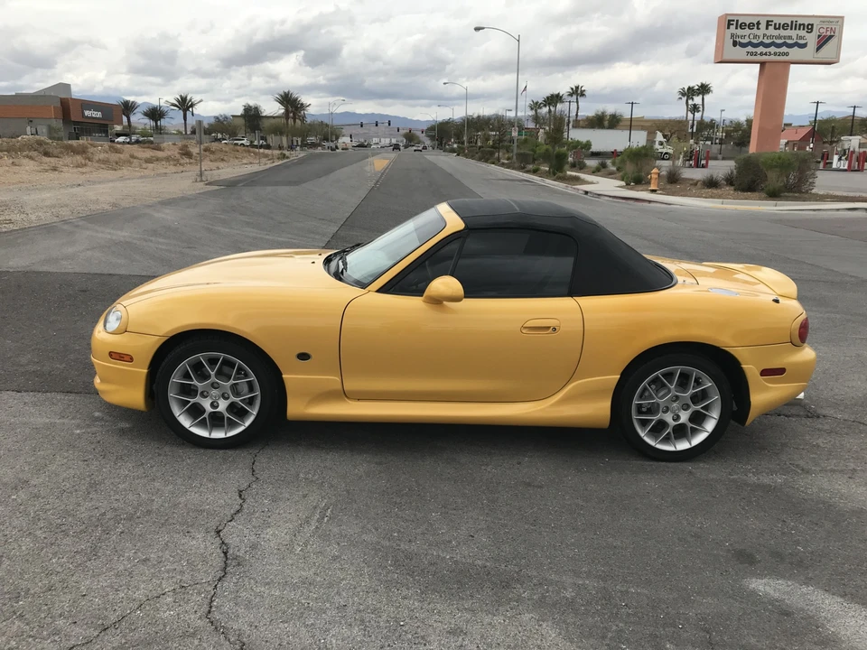 2002 Mazda NB MX-5 Miata - Image 16 of 31